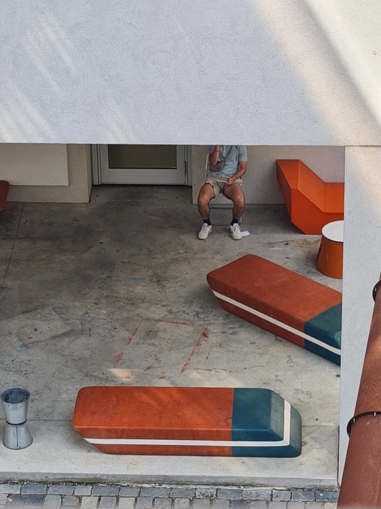 two large erasers (seen from the DOX intermediate level)